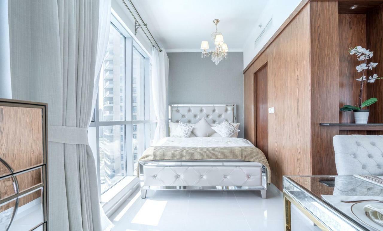 Elite Royal Apartment - Full Burj Khalifa & Fountain View - Opal - 2 Bedrooms Plus 1 Open Bedroom Without Partition Dubai Exterior foto